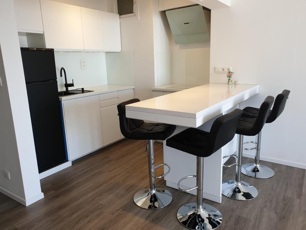 James Sun Beach Apartment Остенде Екстериор снимка